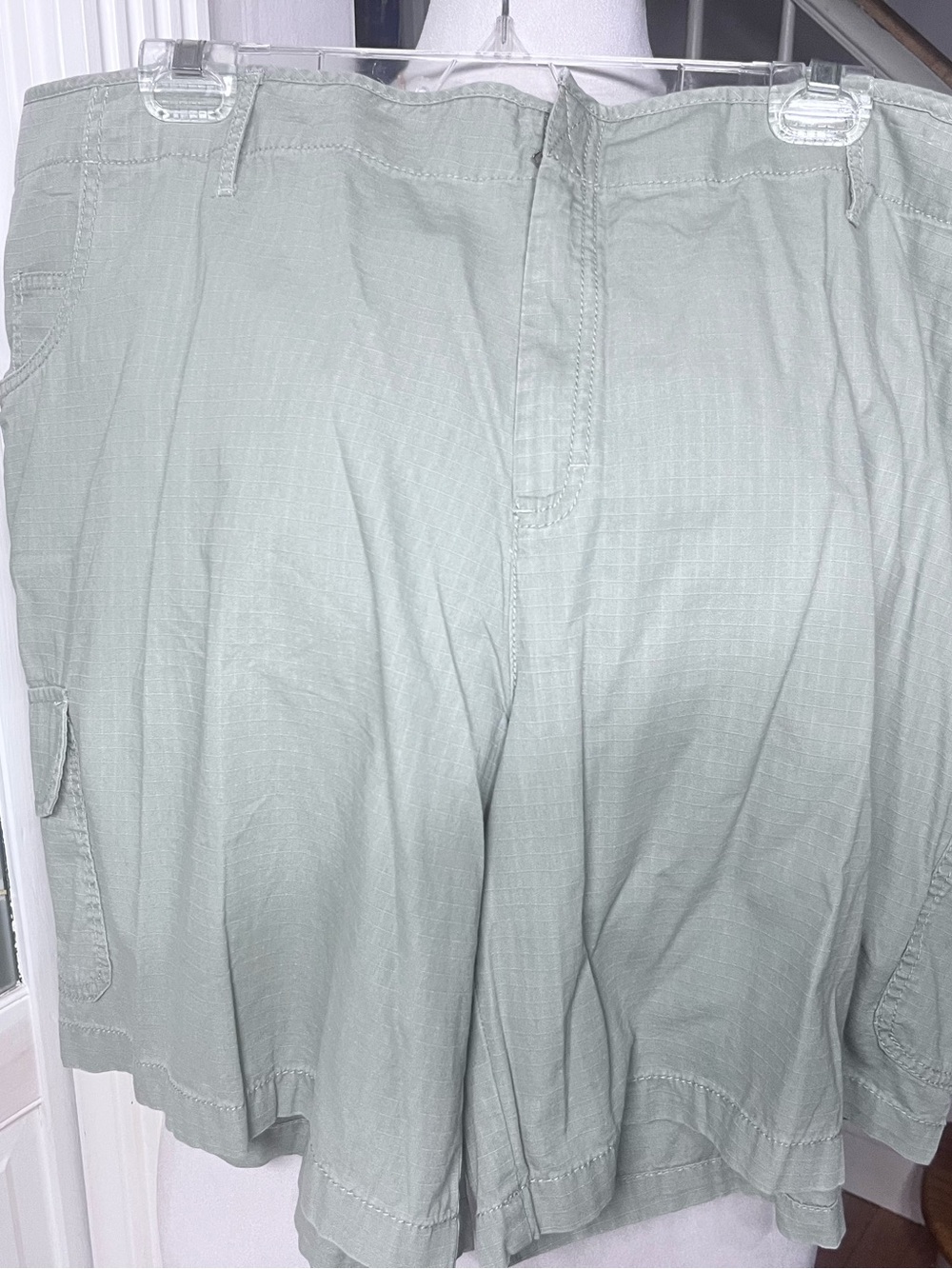 Relativity Sage Green Cargo Shorts 22W Utility Cotton Gorpcore